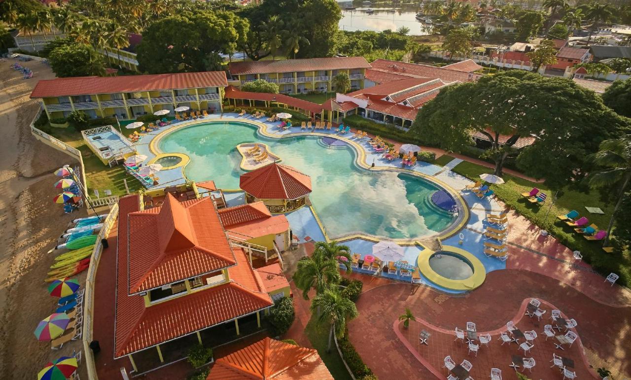 Starfish St Lucia Hotel Rodney Bay Exterior photo